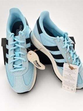 Adidas Cloudfoam Sneakers Light Blue Black White Women’s 6.5 New w/ Tags